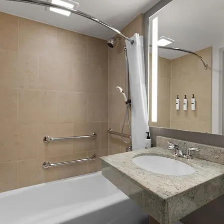 Hilton Garden Inn West 35Th Street-2