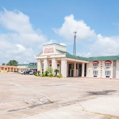 Best Price Motel & Suites-3