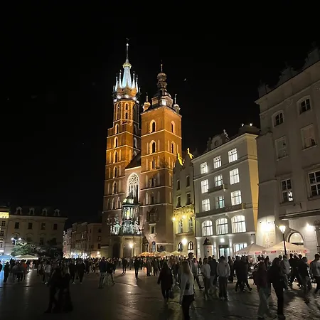Cracow Central Aparthotel-3