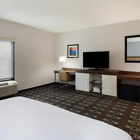 Hampton Inn By Hilton Spring Hill-3