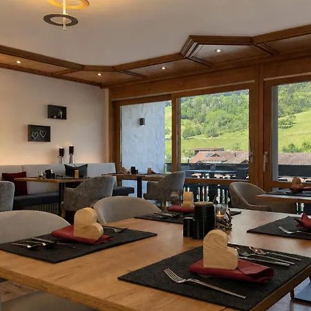 Hotel Garni Bergblick-2