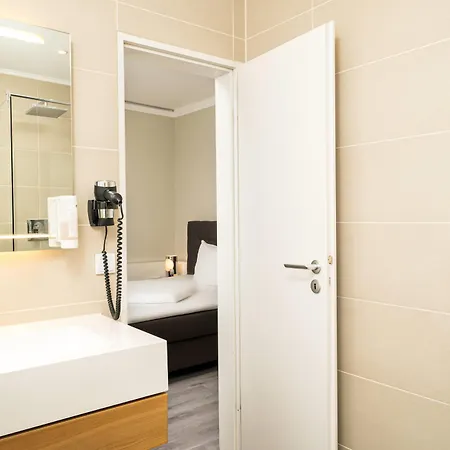 Elaya Hotel Hannover City, Trademark By Wyndham-2