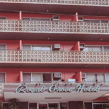 Royal Grove Waikiki-2