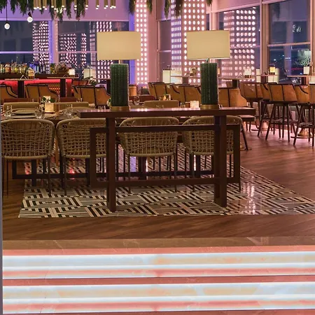 Moevenpick Hotel Istanbul Marmara Sea-3