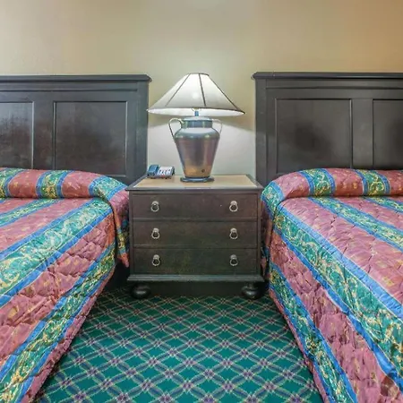 Knights Inn - Forest Hill, Tx-2