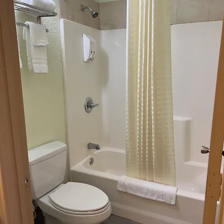 Budget Inn-3