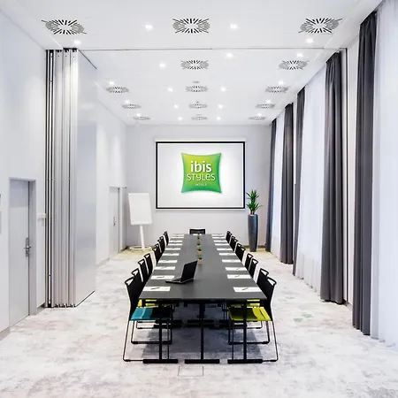 Ibis Styles Budapest Center-2