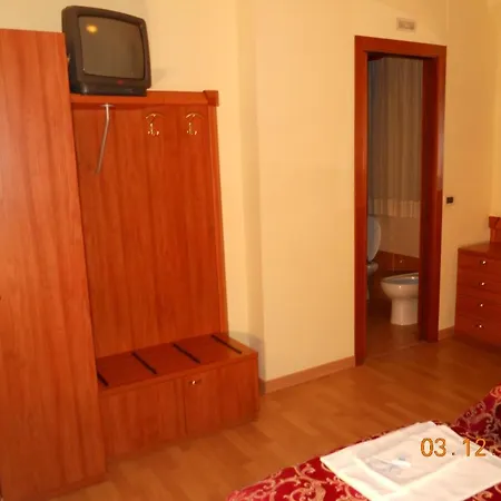 Hotel Val Di Sangro-3