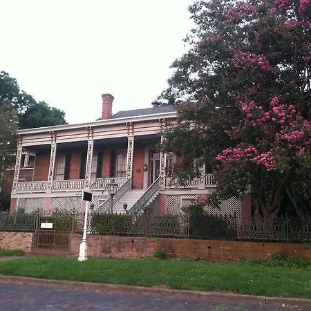 Corners Mansion Inn - A Bed And Breakfast-2