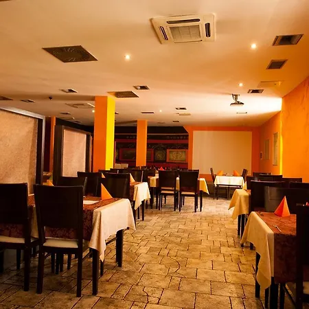 Hotel Gold Club-3