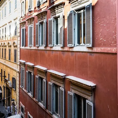 Trevi & Pantheon Luxury Rooms-2