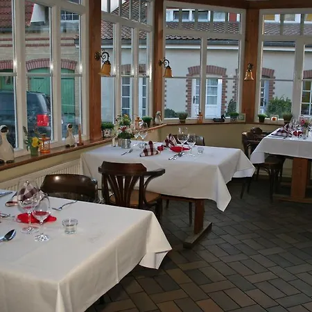 Landgasthof zur krummen Linde-3