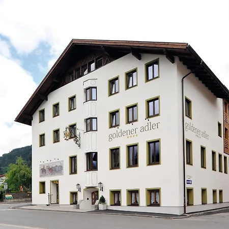 Hotel Goldener Adler Wattens-3