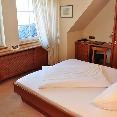 Hotel Sauerlaender Hof-2