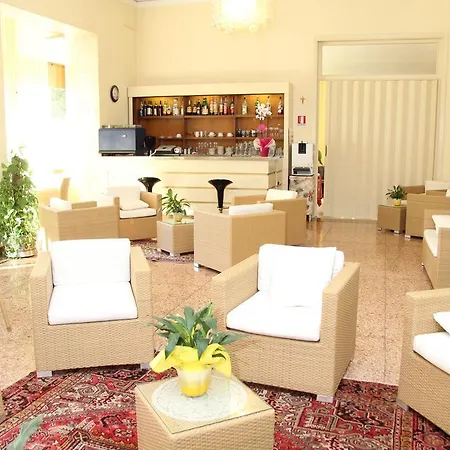 Hotel B&B Risorta-3