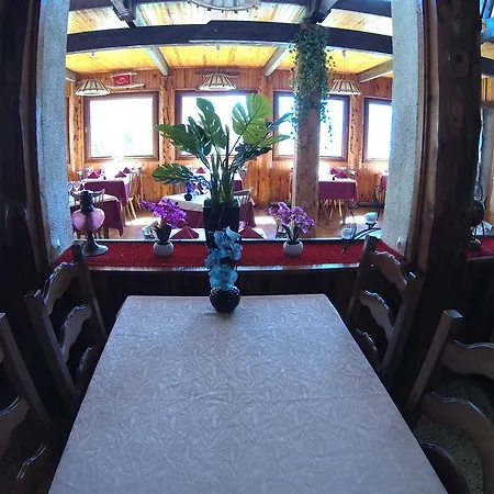 Boustigue Hotel-2