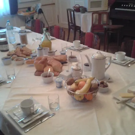 Le Chateau de Buchy-3
