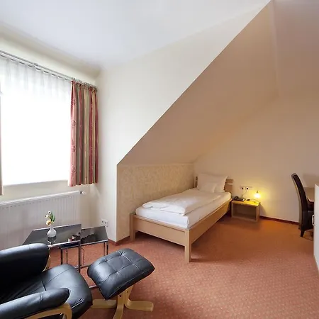 City-Hotel-2