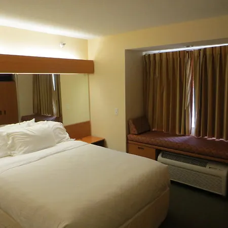 Microtel Inn & Suites By Wyndham Colfax-3