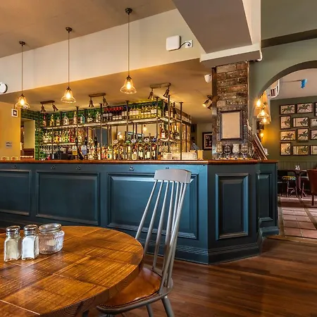 Greyhound Hotel-3