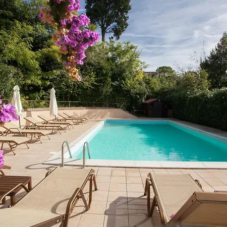 Garden Relais Le Fontanelle-2