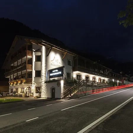 Hotel Casa Alpina - Alpin Haus-3