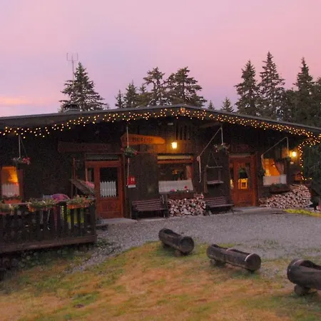 Hotel Chalet Le Caribou-2