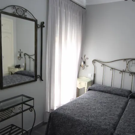 Hostal Roma-3