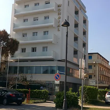Hotel Mondial-3