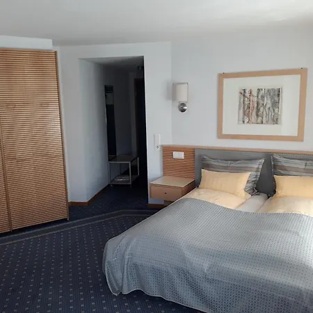 City Hotel-3