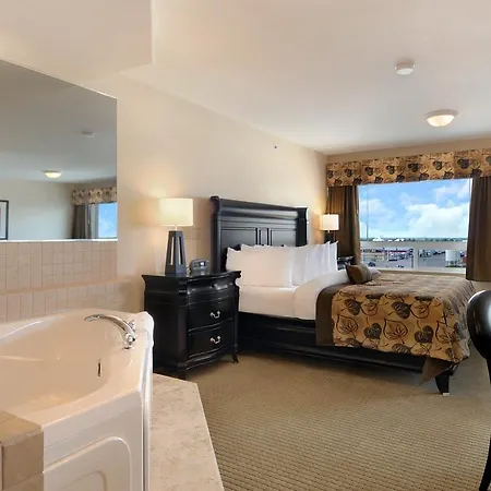 Ramada By Wyndham Wainwright-3