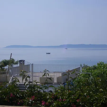 Hotel Beau Soleil-3