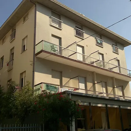 Hotel Elvira-3