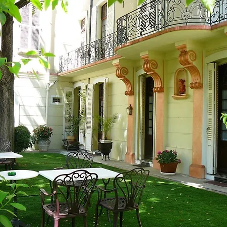 Hotel Du Fiacre-2