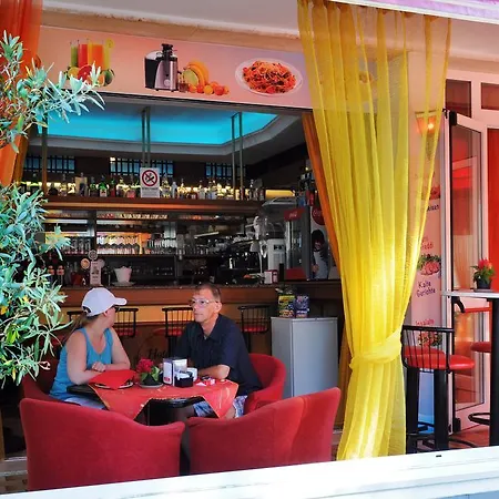 Hotel Fortuna-3