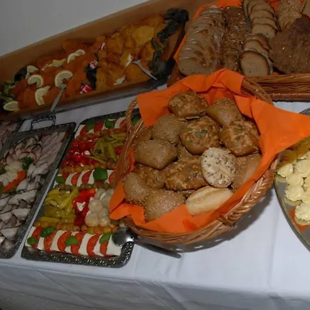 Hotel Vier Linden-2