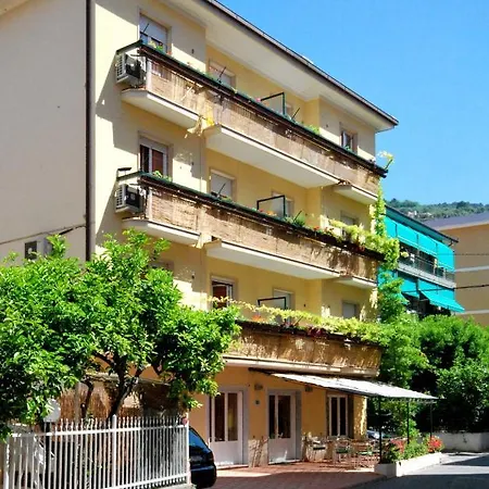 Residence Glicini-3