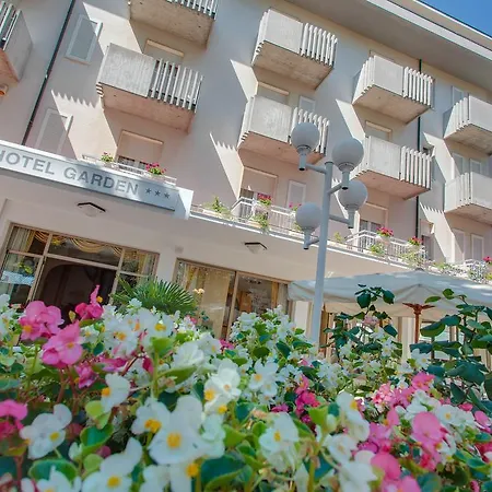 Hotel Garden - Parking Included-3