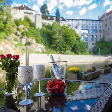 Garni hotel Castle Bridge-3