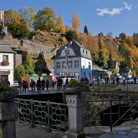Burghotel-2