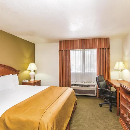 Baymont By Wyndham Tehachapi-2