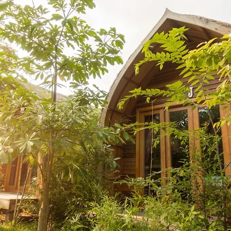 Bamboo Bungalow-3