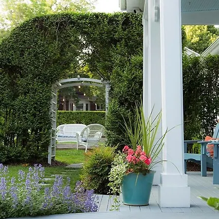 Shelter Island House-3