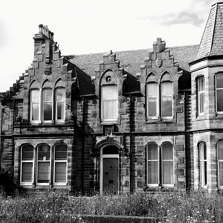 Struan House-2