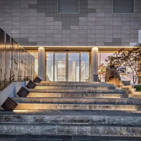 Hotel The Cube-2