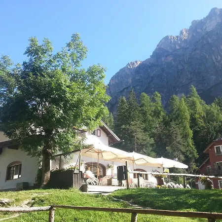 Hotel Fiames-3