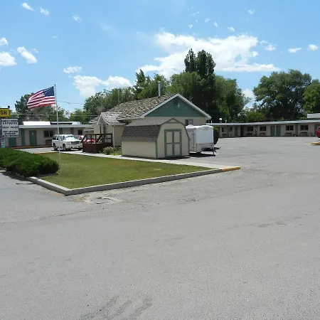 Paintbrush Motel-3