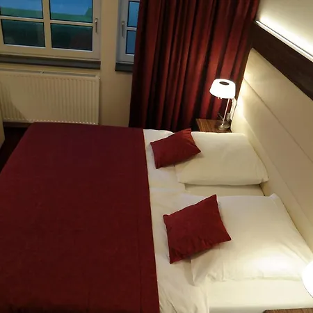 Hotel Restaurant Zum Hollengrund-3