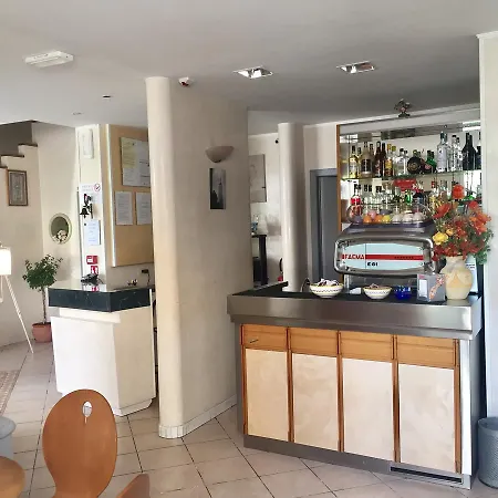 Hotel Monti-3