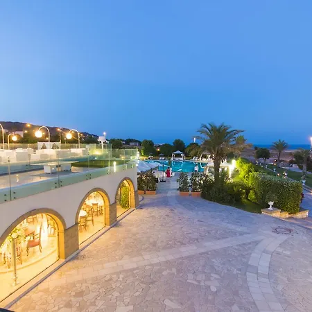 Augustus Resort-2
